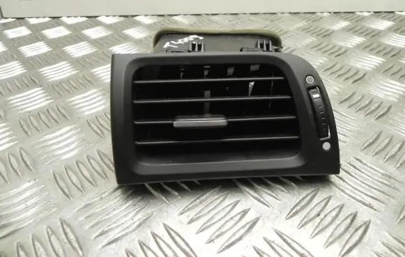 Honda Accord Rear air vent grill E8475161500 T4009