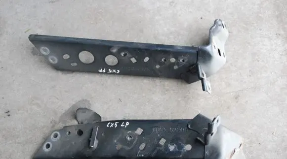 Mazda CX-5 Fender mounting bracket KD5352240KD5352140