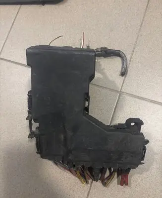 Citroen DS4 Fuse module 9665878380