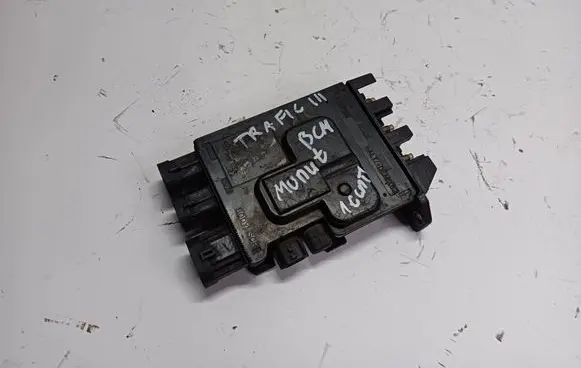 Renault Trafic III (X82) Central body control module 