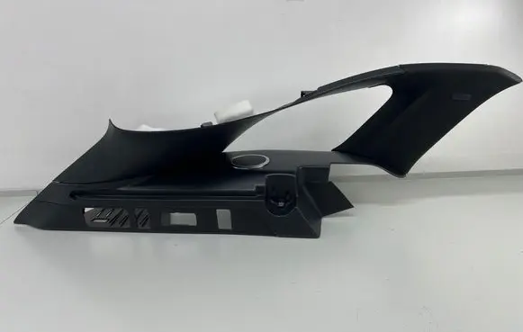 Land Rover Range Rover Velar (D)pillar trim (top) J8a251749a
