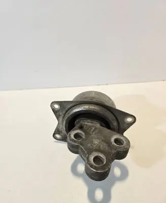 Opel Astra H Engine mount bracket V04640 91564928