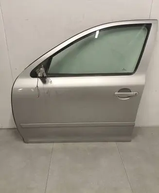 Skoda Octavia Mk2 (1Z) Front door