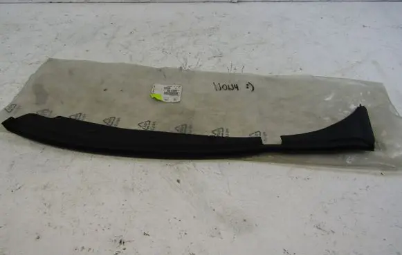 Peugeot 308 Front door rubber seal 9656641980