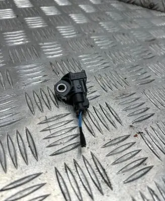 BMW 7 G11 G12 Airbag deployment crash/impact sensor 9341546