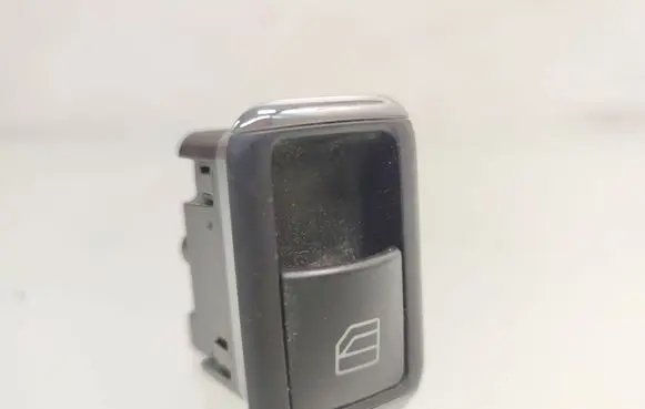Mercedes-Benz C W204 Electric window control switch A2048707358
