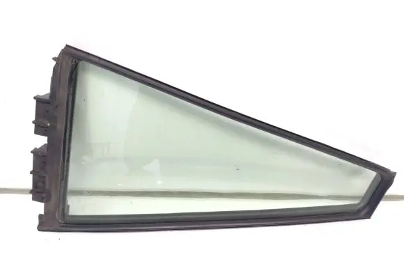 Toyota RAV 4 (XA30) Rear vent window glass 43R00122 6818942040