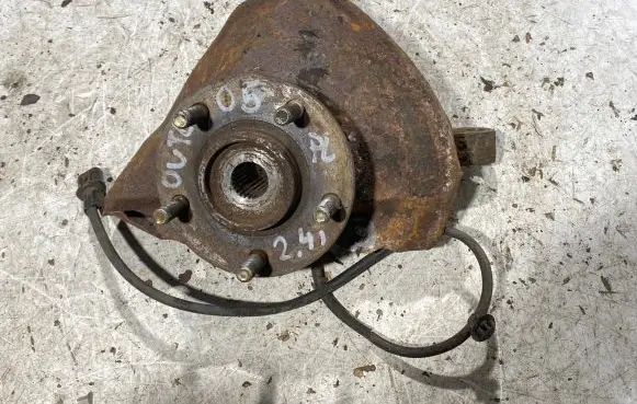 Mitsubishi Outlander Front wheel hub spindle knuckle