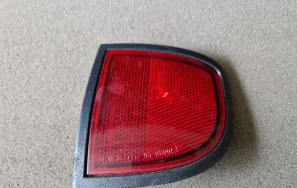 Mitsubishi L200 Rear tail light reflector