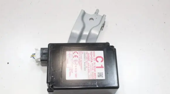 Lexus GS 250 350 300H 450H Tire pressure control unit 8976030060