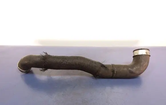 Volkswagen Touareg I Air intake hose/pipe 7L6145979C