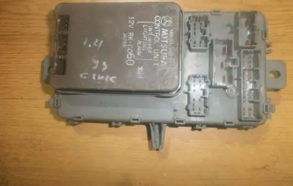 Honda Civic Fuse box set 38600sh3