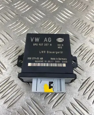 Audi Q7 4L Light module LCM 8P0907357H