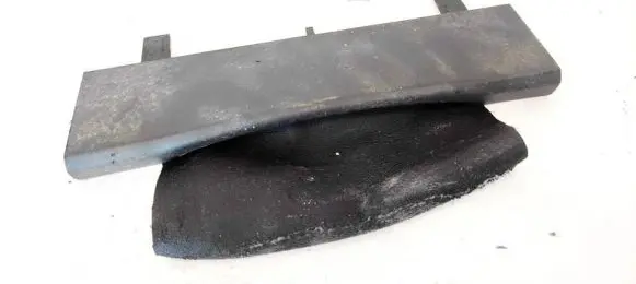 Volkswagen Touran I Steering wheel column trim 1T1858345A