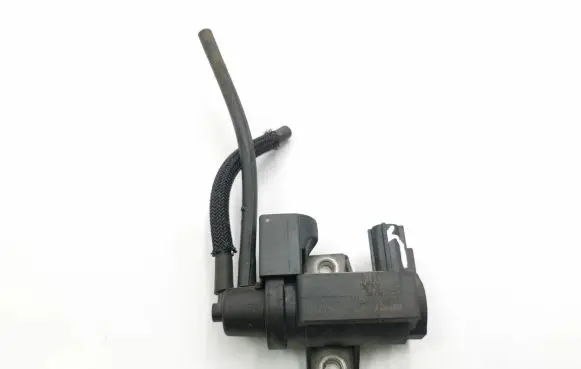 Toyota RAV 4 (XA30) Vacuum valve 258190R011 70051308