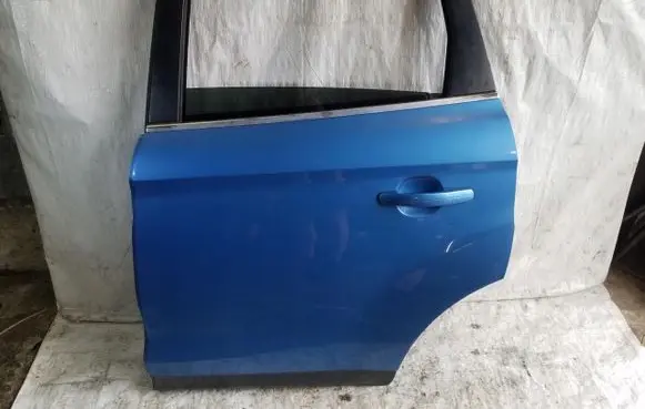 Ford Kuga I Rear door