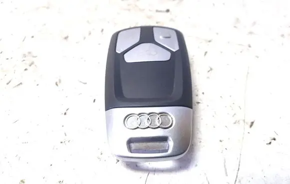 Audi A4 S4 B9 Ignition key/card 4M0959754AJ