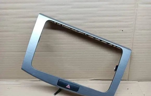 Volkswagen PASSAT B7 Radio/GPS head unit trim 3AA858069H