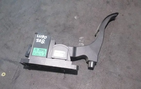 Volkswagen Lupo Accelerator throttle pedal 6N1721503E 0280752207 0S7109871