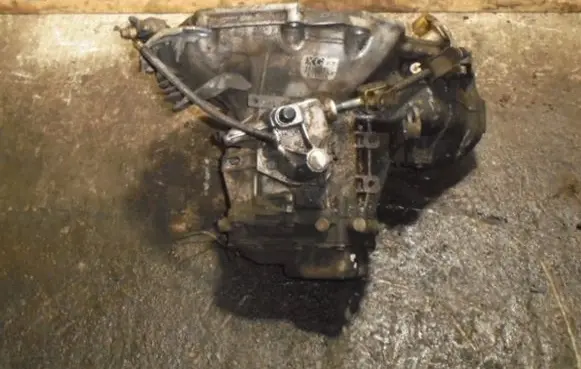 Daewoo Espero Manual 4 speed gearbox 96180859