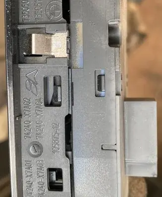 BMW X1 F48 F49 Electric window control switch 73505077 73505136
