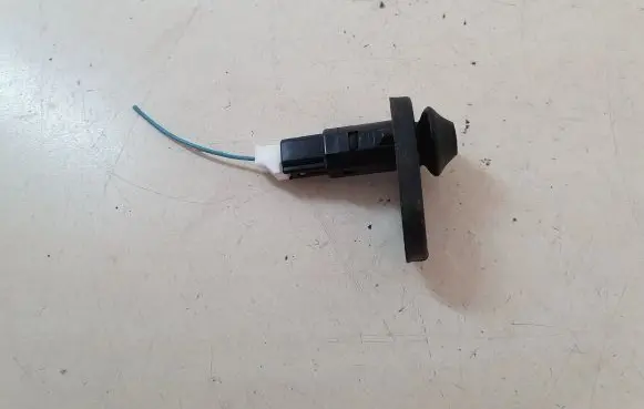 Toyota Avensis T270 Front door sensor 