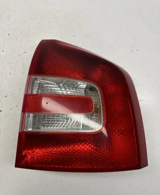 Skoda Octavia Mk2 (1Z) Rear/tail lights 1Z9945096B 1Z9945258 27592202
