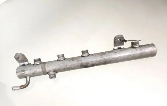 Mercedes-Benz E W211 Fuel main line pipe A6420700495 A6420700495002 10080193