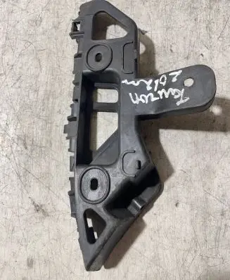 Volkswagen Touran II Front bumper mounting bracket 1T0307183C