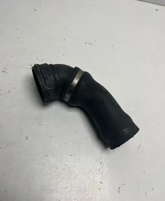 BMW 5 E60 E61 Engine coolant pipe/hose 10305917