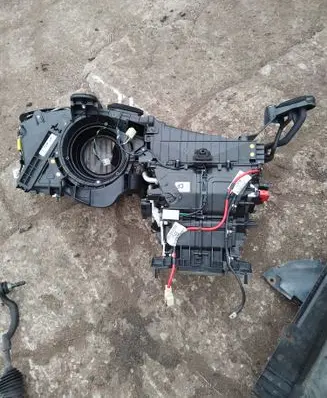 Jaguar XF Interior heater climate box assembly 9X2319B55