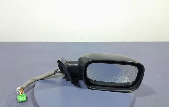 Volvo XC70 Front door electric wing mirror
