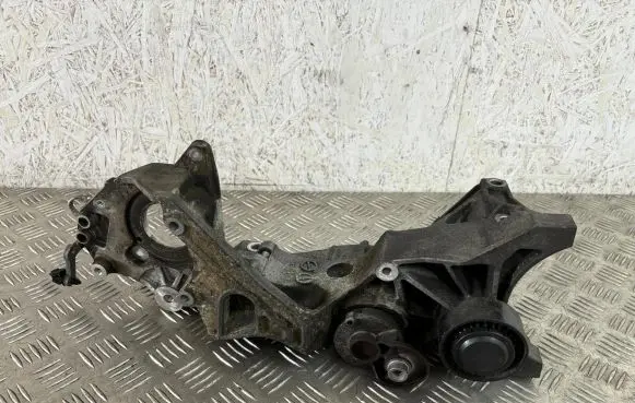 Audi Q5 SQ5 Generator/alternator bracket 03L903143R