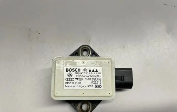 Audi A5 8T 8F Acceleration sensor 8R0907637