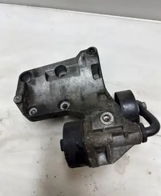 BMW 5 E39 A/C compressor mount bracket 7786194