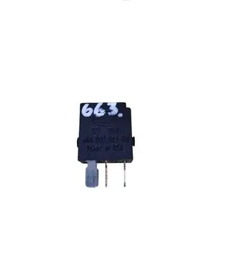 Mercedes-Benz C W204 Other relay A0025428319