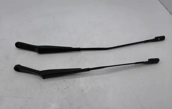 Audi A6 S6 C7 4G Front wiper blade arm 4G2955408D 4G2955407D