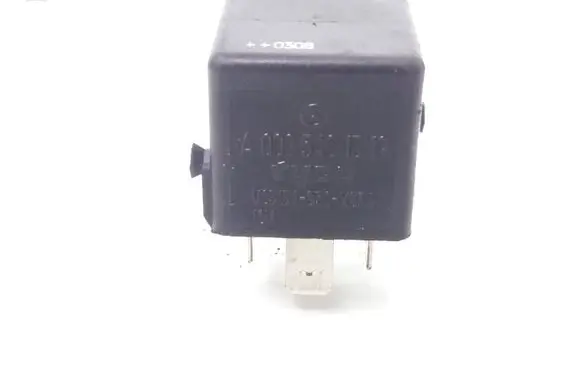 Mercedes-Benz A W168 Other relay A0025421319 V23134B52X336