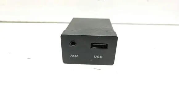Hyundai Santa Fe USB socket connector 981202B000
