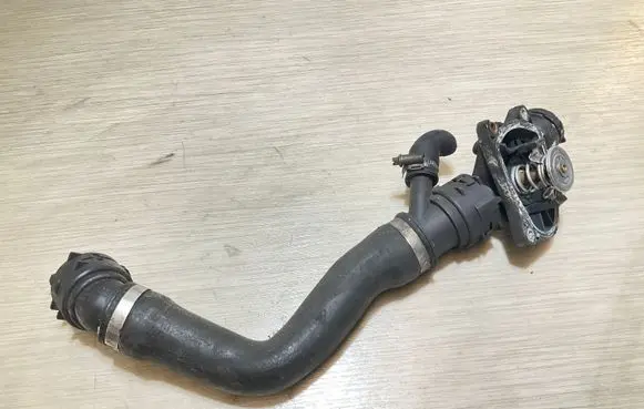 BMW 5 E60 E61 Engine coolant pipe/hose 7785053
