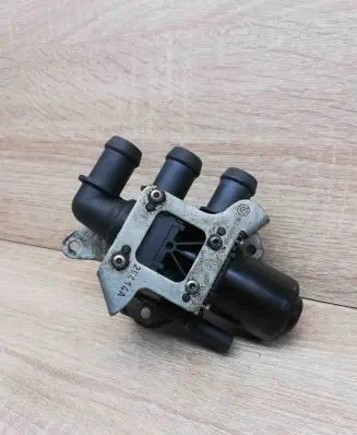 BMW X5 F15 Coolant heater control valve 8512236 8572123