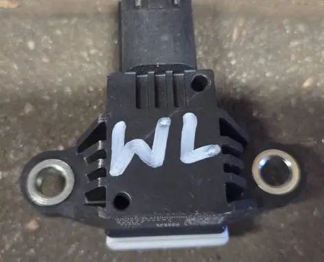 Jeep Grand Cherokee WL Airbag deployment crash/impact sensor 68370843AA 62199F 52000000