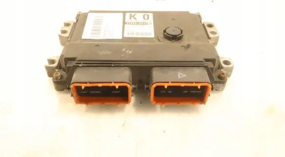 Suzuki Swift I Engine control unit/module ECU 3392062J0