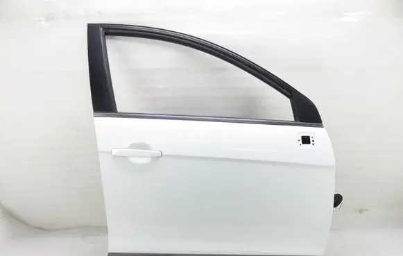 Chevrolet Captiva Front door 