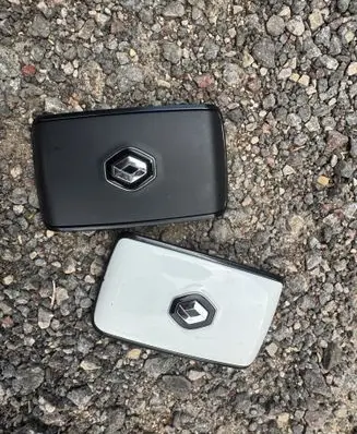 Renault Captur II Ignition key/card SACSC