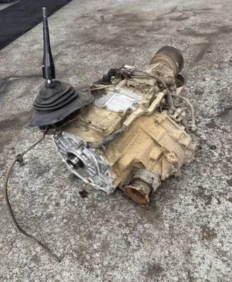 Mitsubishi L200 Gearbox transfer box case 3242A027