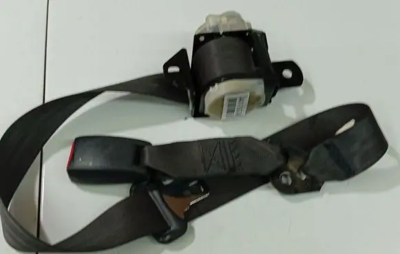 Honda Accord Rear seatbelt 