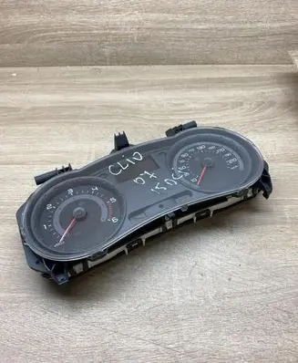 Renault Clio III Speedometer (instrument cluster) 8200471238D