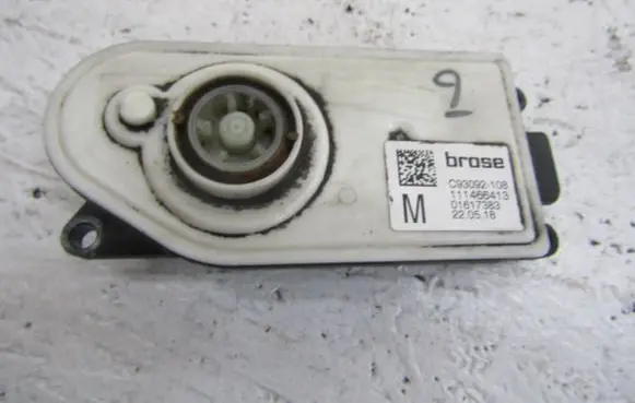 BMW 5 G30 G31 G38 Other devices C93092108 01617383