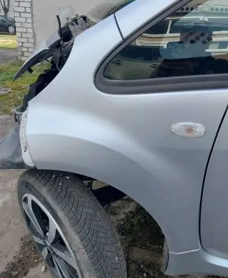 Citroen C-Zero Fender